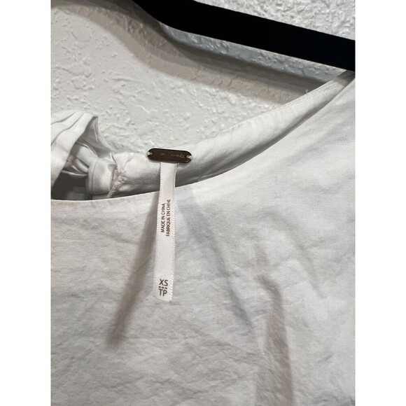 Free People So Obviously Yours Bell Sleeves Top Blouse in White MSRP $98 Size Xs - Picture 6 of 7